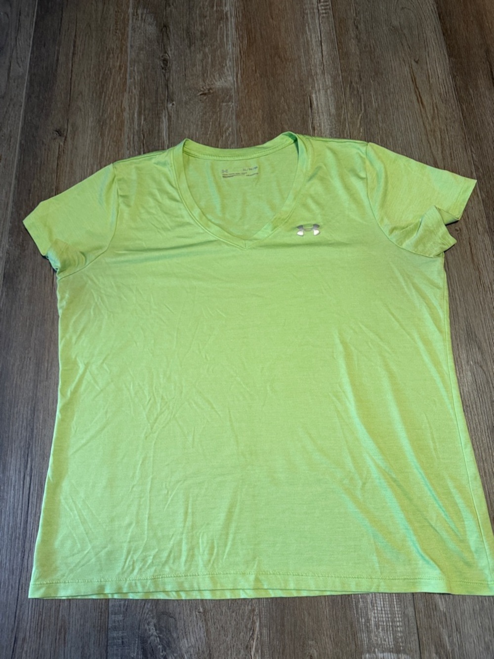 Under Armour Loose HeatGear Neon Green V-Neck Performance Tee